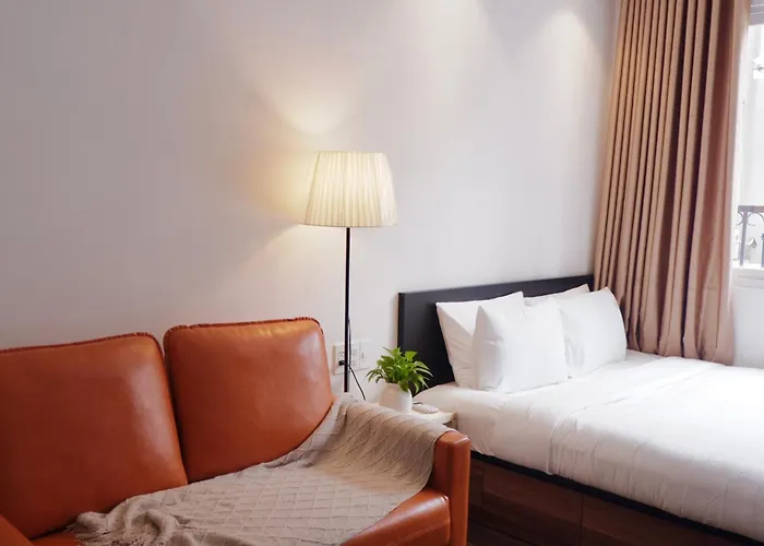 Cozy Minimalist Studio Near Bui Vien Walking Street, District 1
