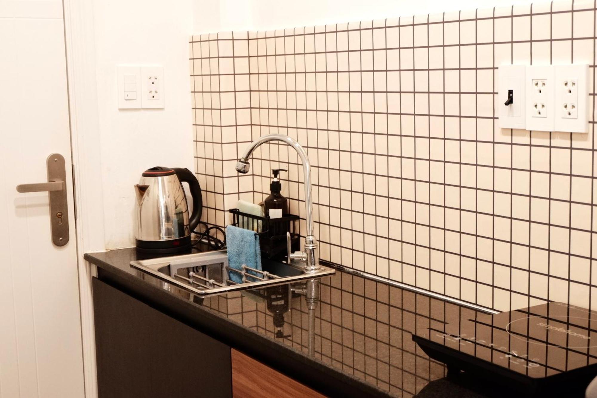 Cozy Minimalist Near Bui Vien Walking Street, District 1 Апартаменты
